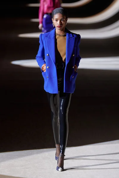 Look 33